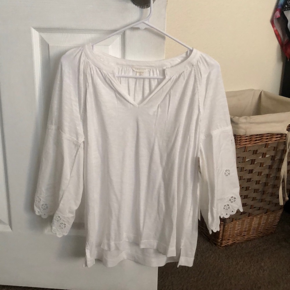 White long sleeve blouse